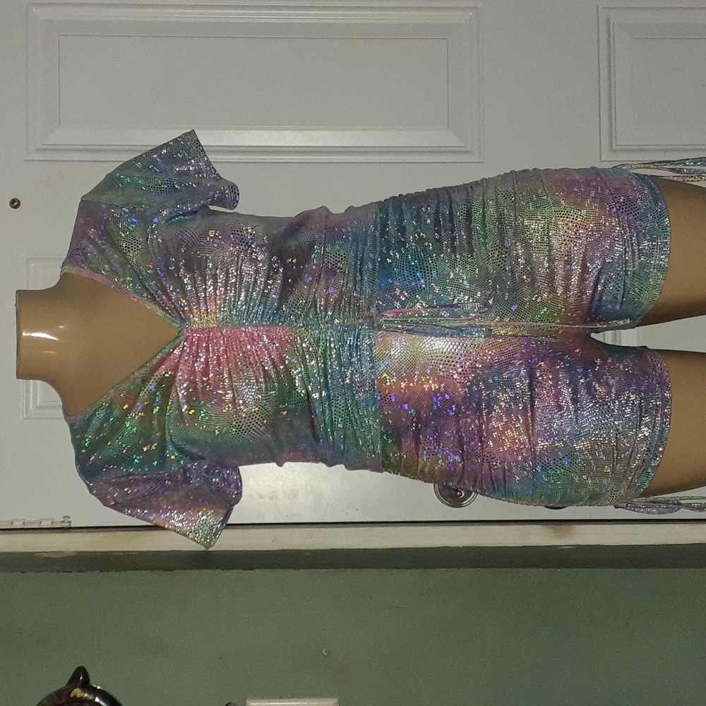 Unknown two piece short set (1)